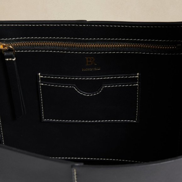 Banana Republic Oversized Vida Bag in black - Picture 5 of 5